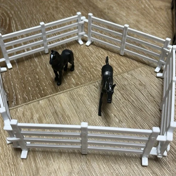 Farm Animal toys lot Big Country, Popak, Safari, Misc Includes Silo Fencing Misc - Picture 7 of 9